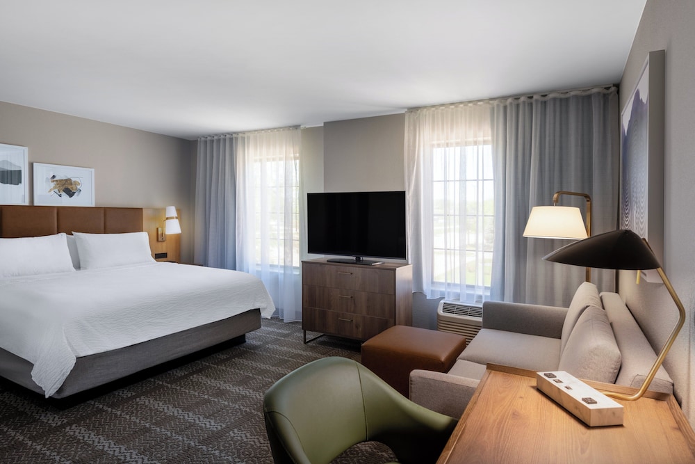 Staybridge Suites West Des Moines by IHG - photo 11