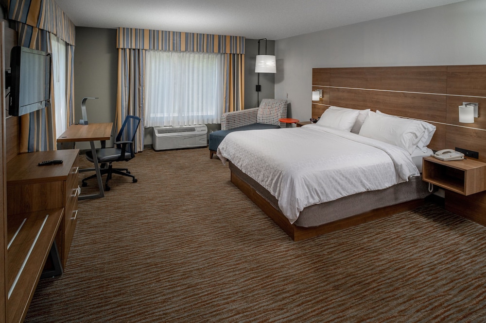 Holiday Inn Express Hotel & Suites Pikeville by IHG - photo 19
