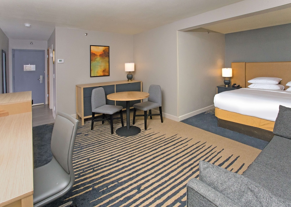 DoubleTree by Hilton Chico - photo 12