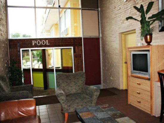 Valley West Inn - photo 8