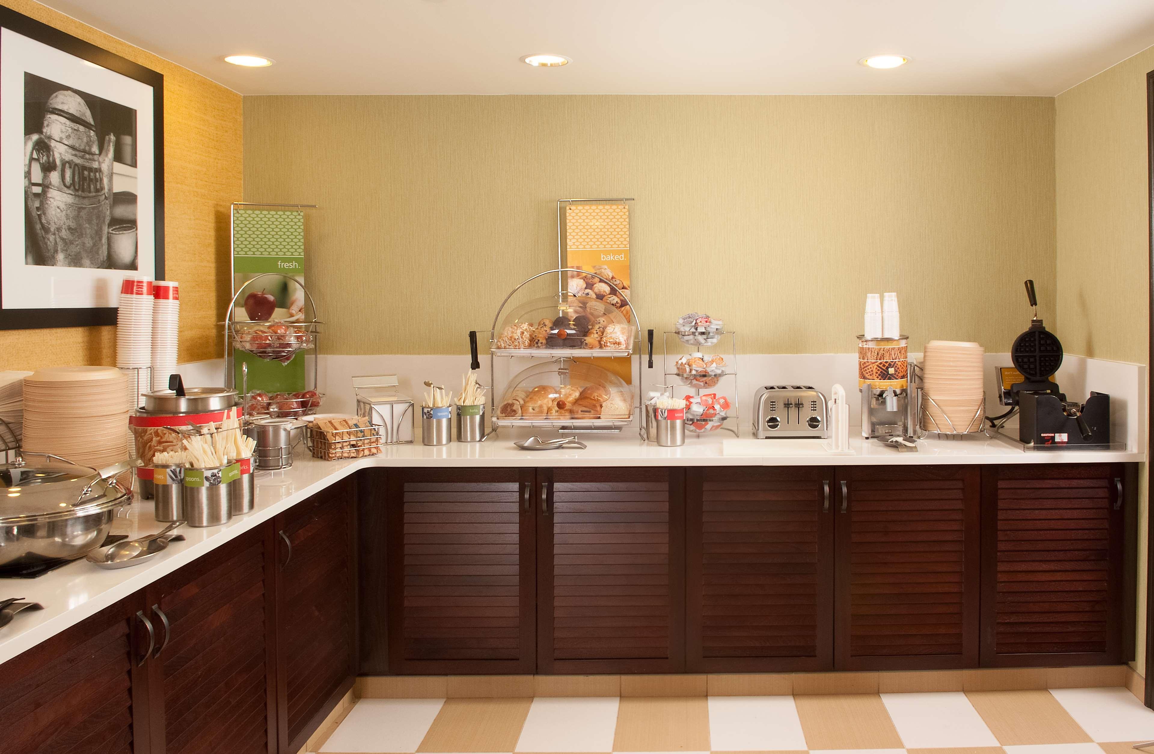 Hampton Inn Atlanta North Druid Hills - photo 36