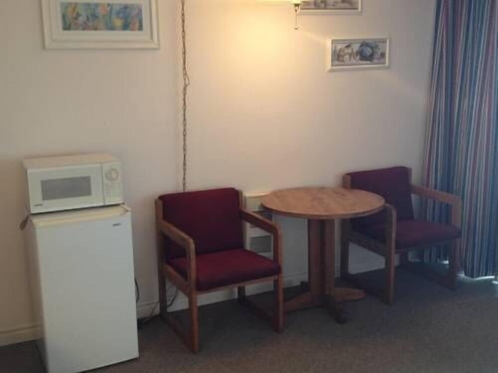 Cozy Cove Beachfront Resort Inn - photo 31