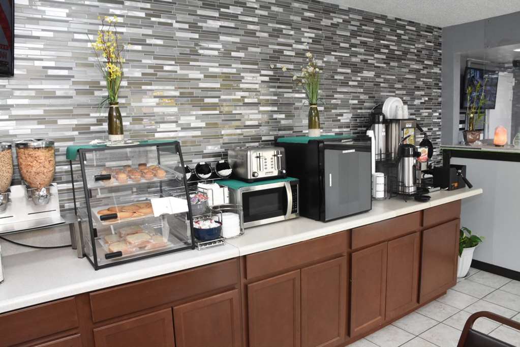 Americas Best Value Inn St. George SC - photo 7