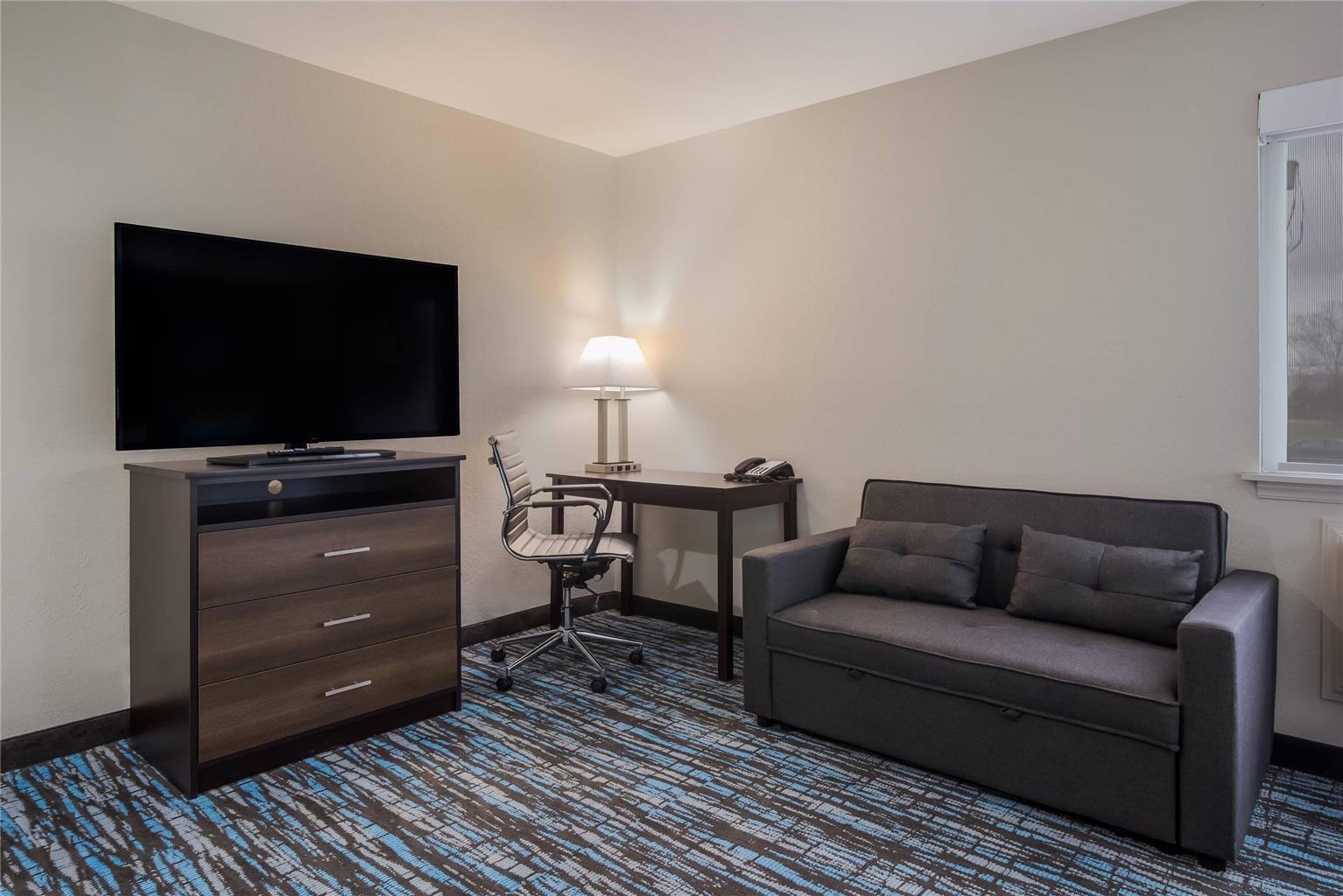 Clarion Pointe Harrodsburg Danville - photo 20