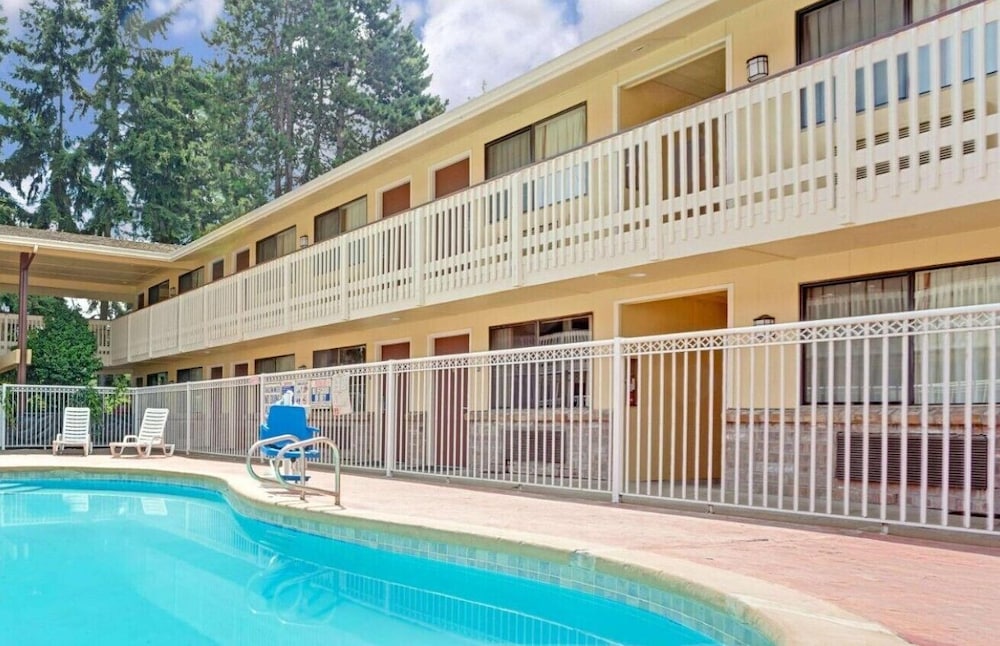 FairBridge Inn Express Tukwila - photo 2