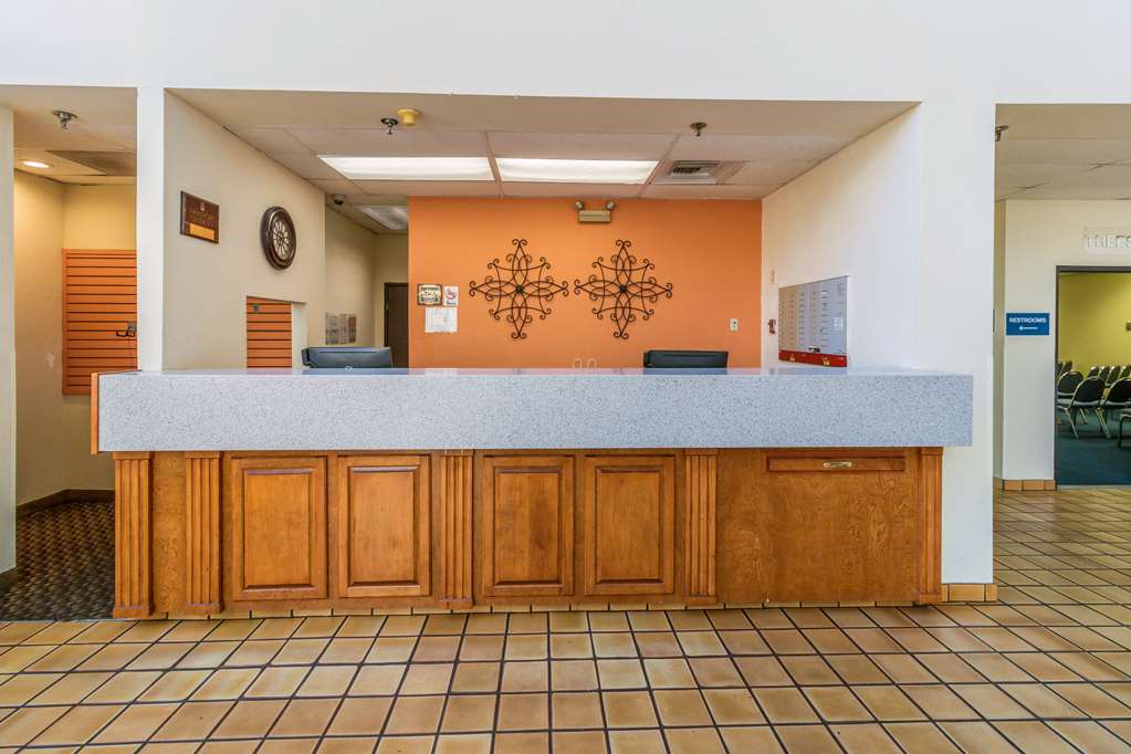 Clarion Hotel Jackson Northwest - photo 3