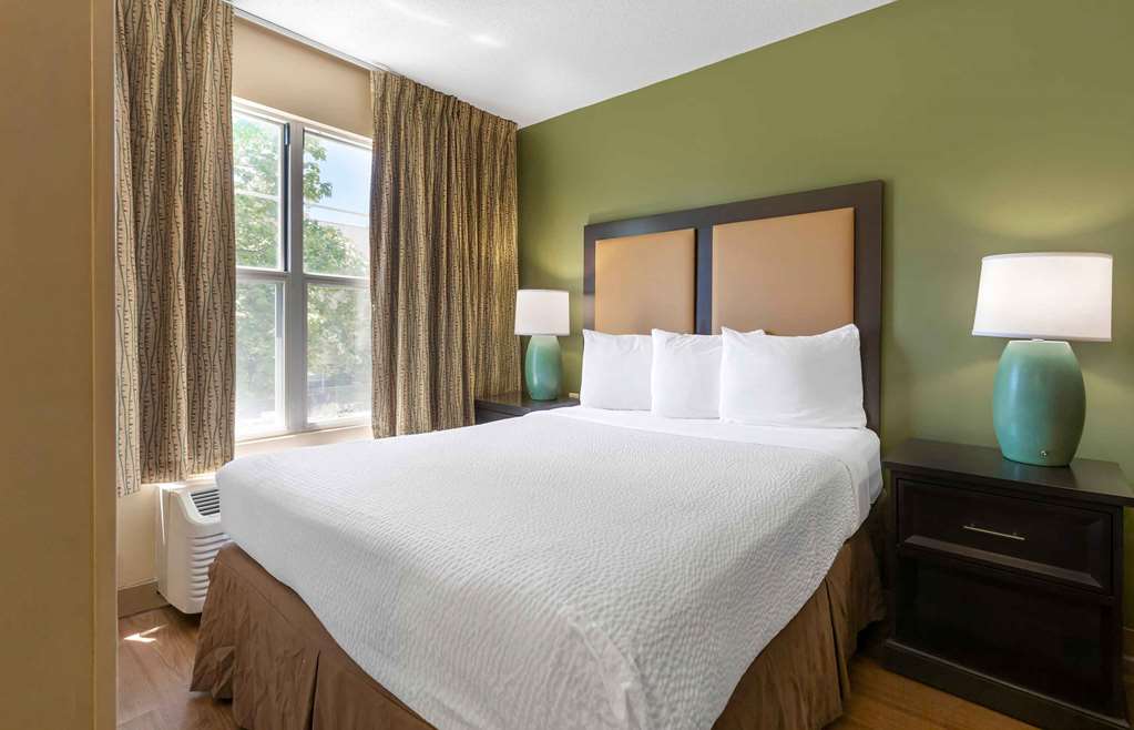 Extended Stay America Suites Raleigh RTP 4919 Miami Blvd - photo 6
