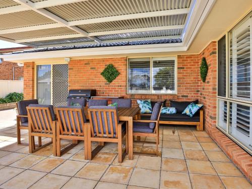 Coastaway I Pet Friendly I 3 Min Walk To Beach — Culburra Beach