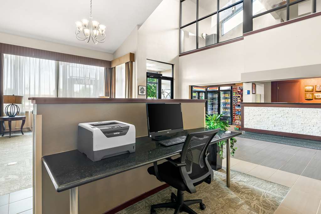 Best Western West Towne Suites - photo 43