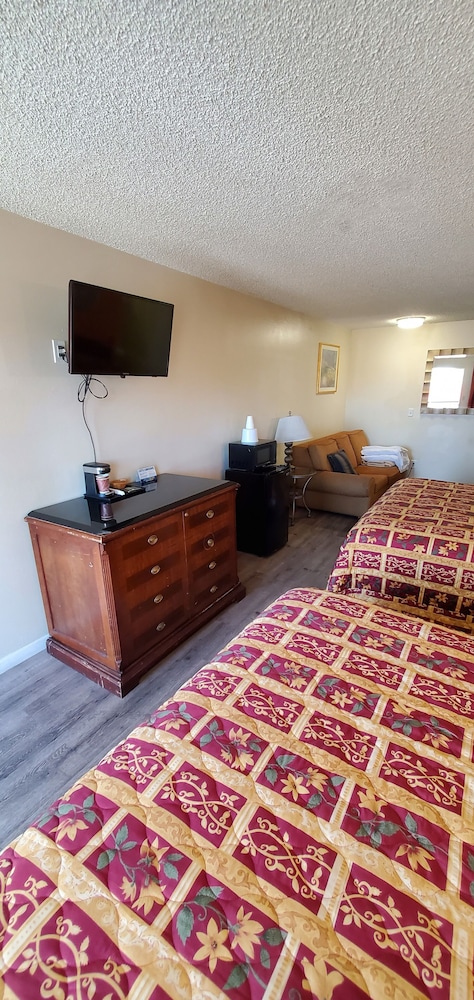 Anaheim National Inn - photo 28