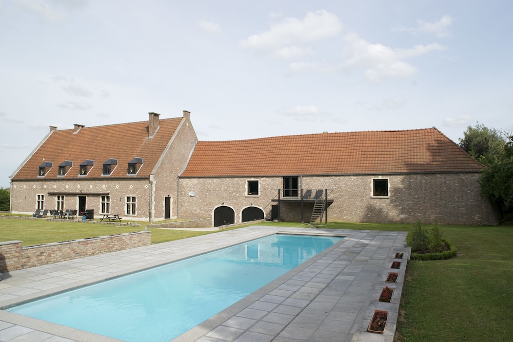 Chapeauveau in Grez-Doiceau, Belgium