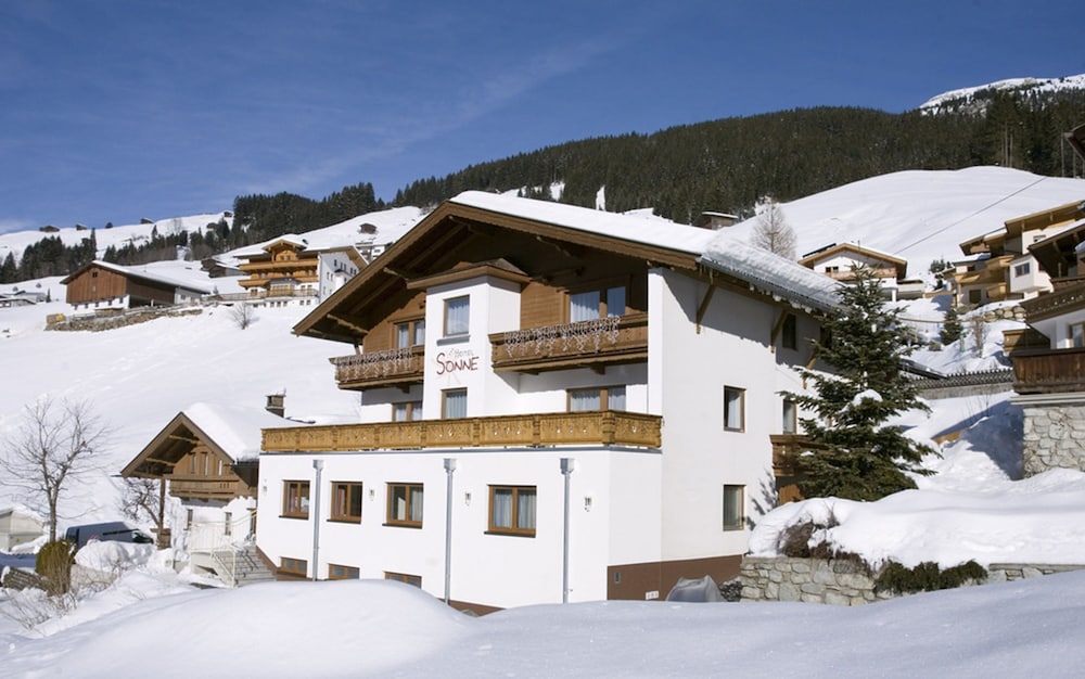 Hotel Sonne - carbon neutral hotel in Tux