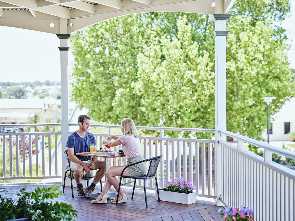 The Colliefields - carbon neutral hotel in Collie