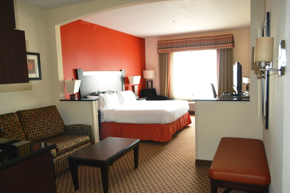 Holiday Inn Express Hotel & Suites Odessa by IHG - photo 7
