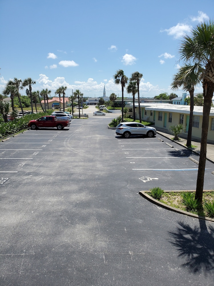 South Shore Motel - photo 35
