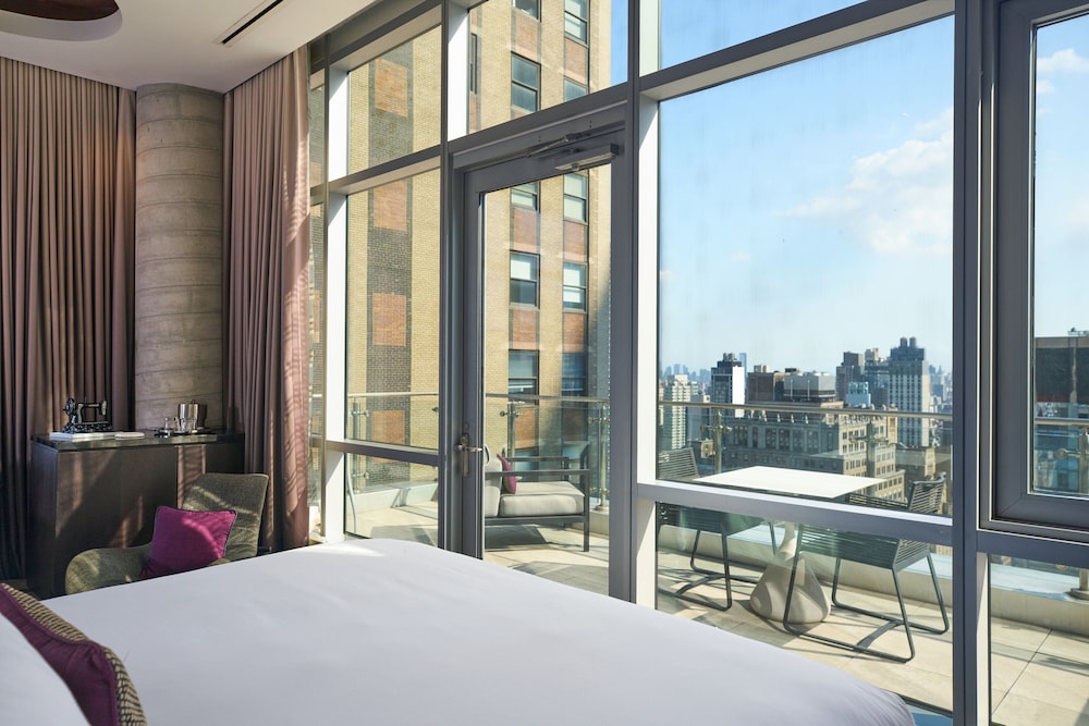 Renaissance New York Midtown Hotel - photo 9