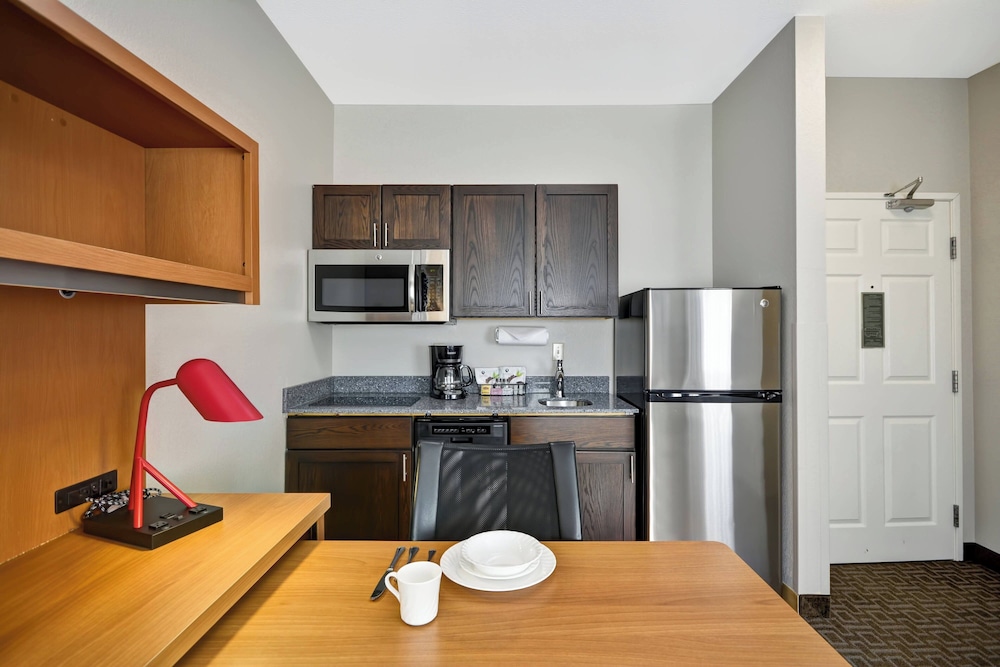 TownePlace Suites by Marriott Sioux Falls - photo 12