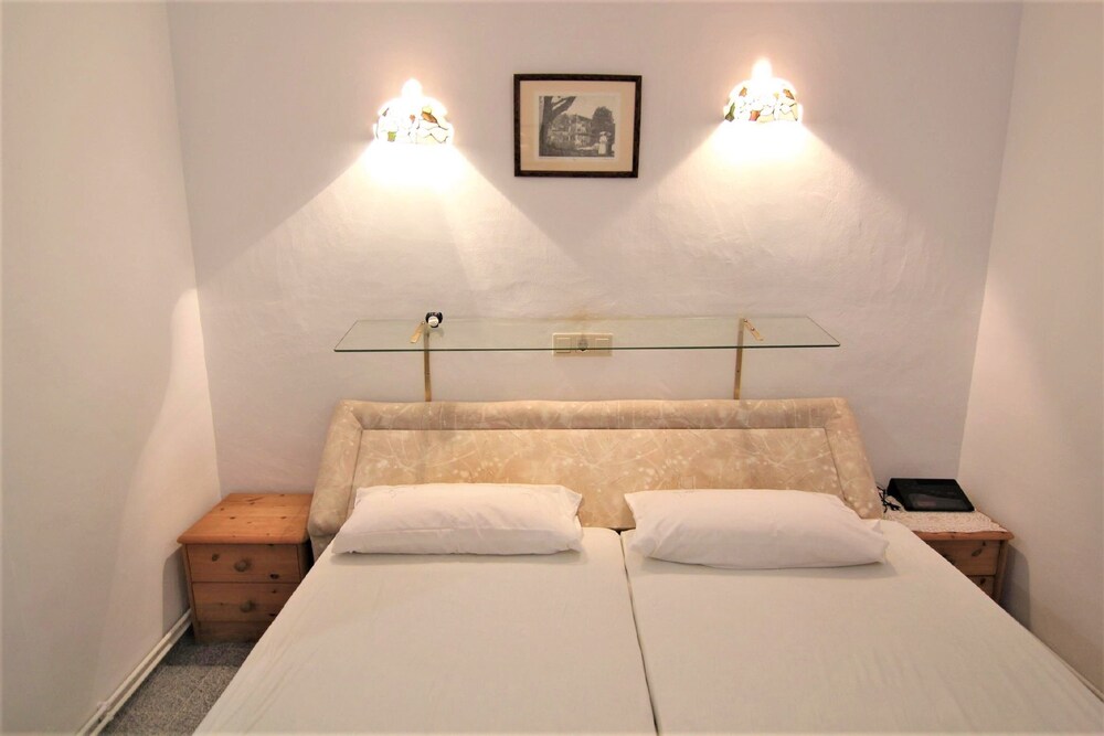 Maryvilla 0129 — Calp — photo 3
