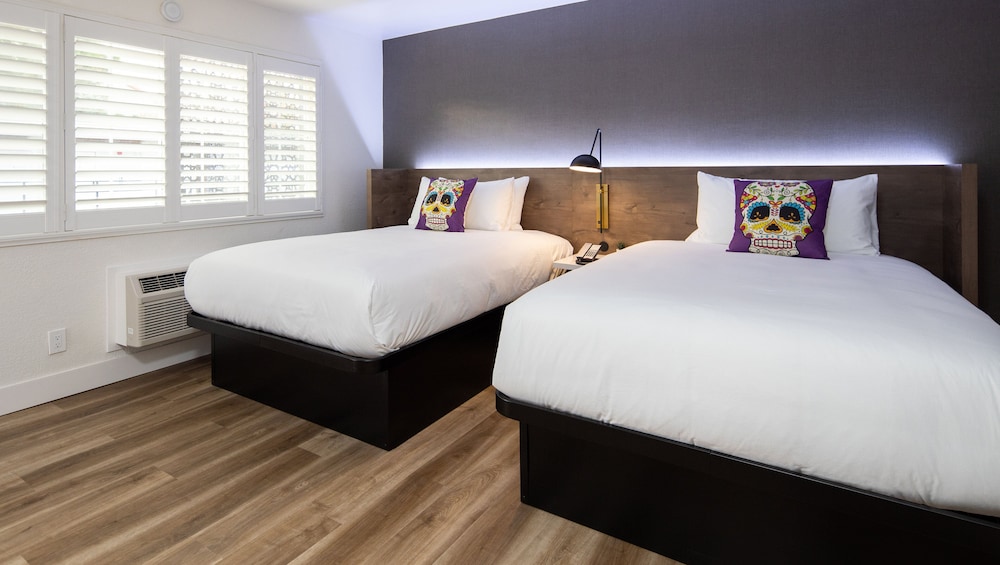 The Catrina Hotel - photo 11