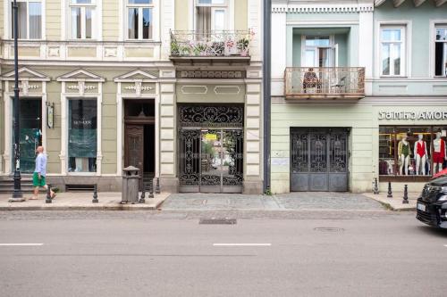 Condo in center Tbilisi with Terrace