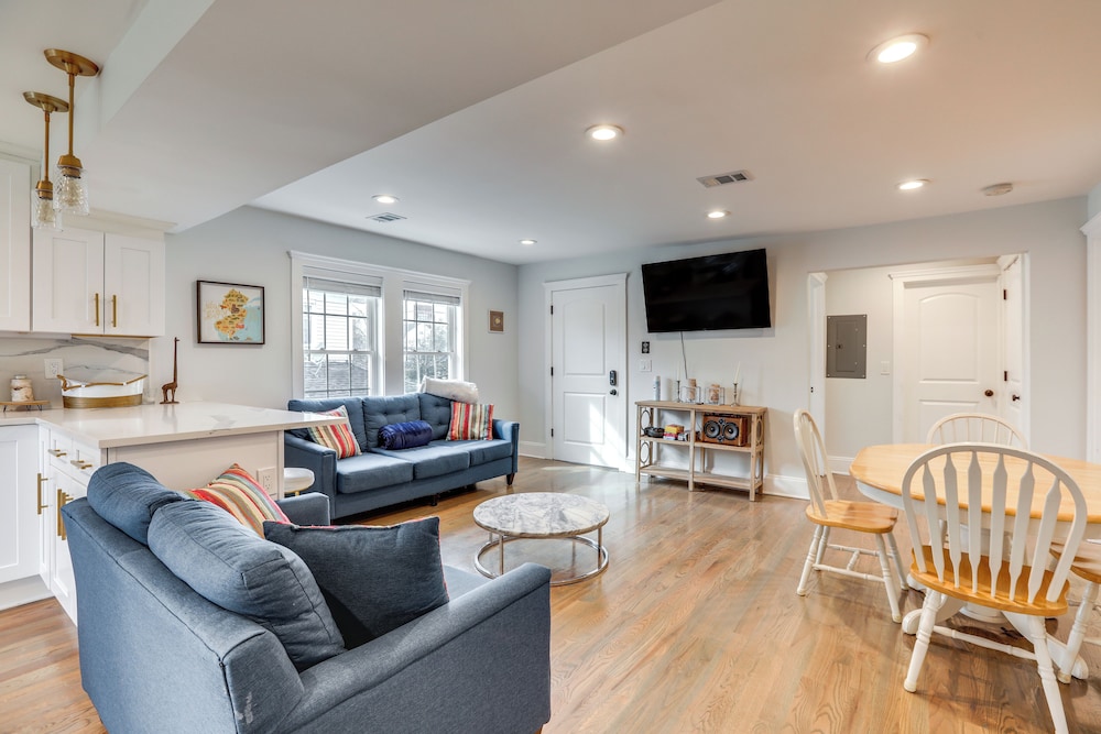 Long Branch Getaway Walk to Beaches & Dining — 4-Star Luxury Hotel in Long Branch, United States