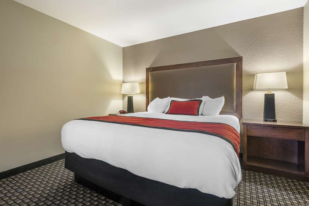 Best Western Plus Ramkota Hotel - photo 12