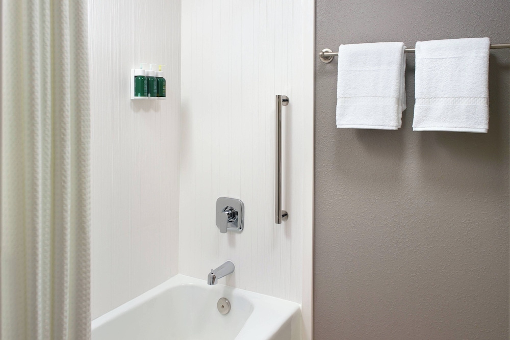 Courtyard by Marriott Nashville Airport - photo 14