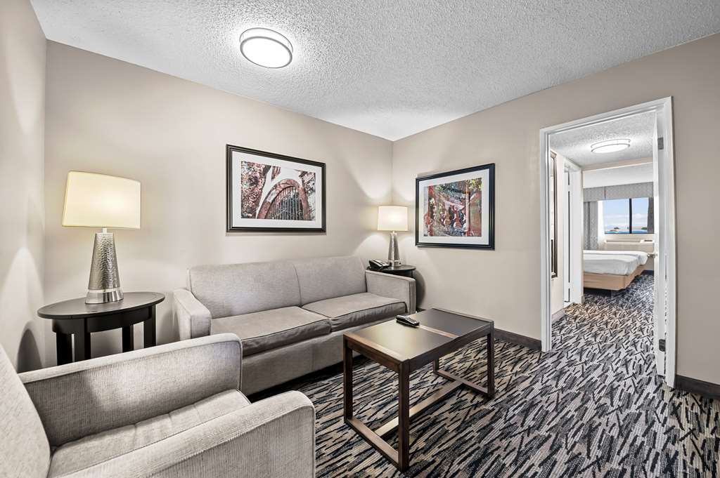 Best Western Los Alamitos Inn & Suites - photo 35