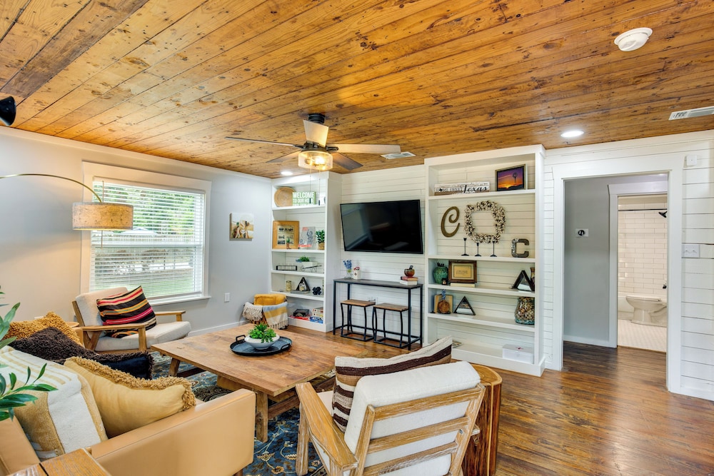 Lindale Vacation Rental with Deck and Grill - photo 18