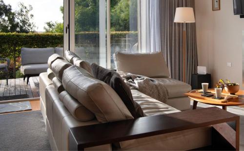 Belle Voir scenic views steps from town — carbon neutral stay, Daylesford