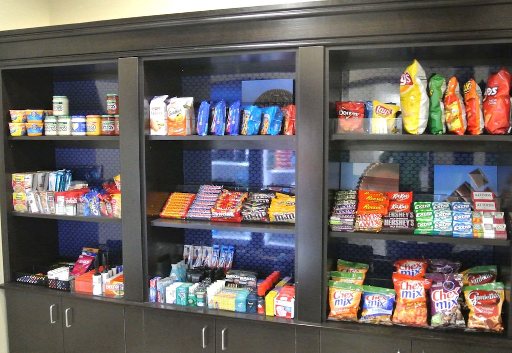 Hampton Inn Carrizo Springs - photo 35