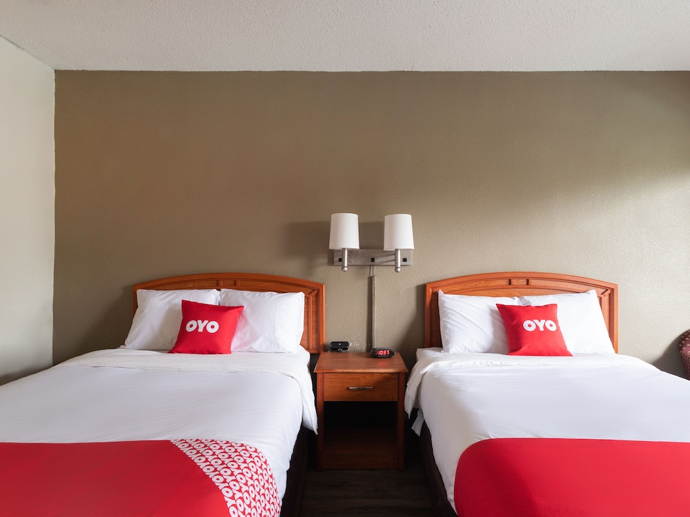 OYO Hotel Sumter SC Downtown - photo 11