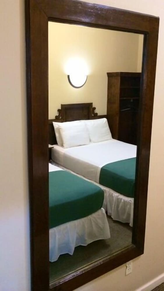 St Marks Hotel - photo 18