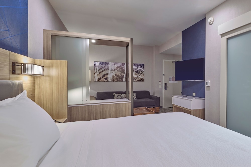 SpringHill Suites by Marriott Medford Airport - photo 7