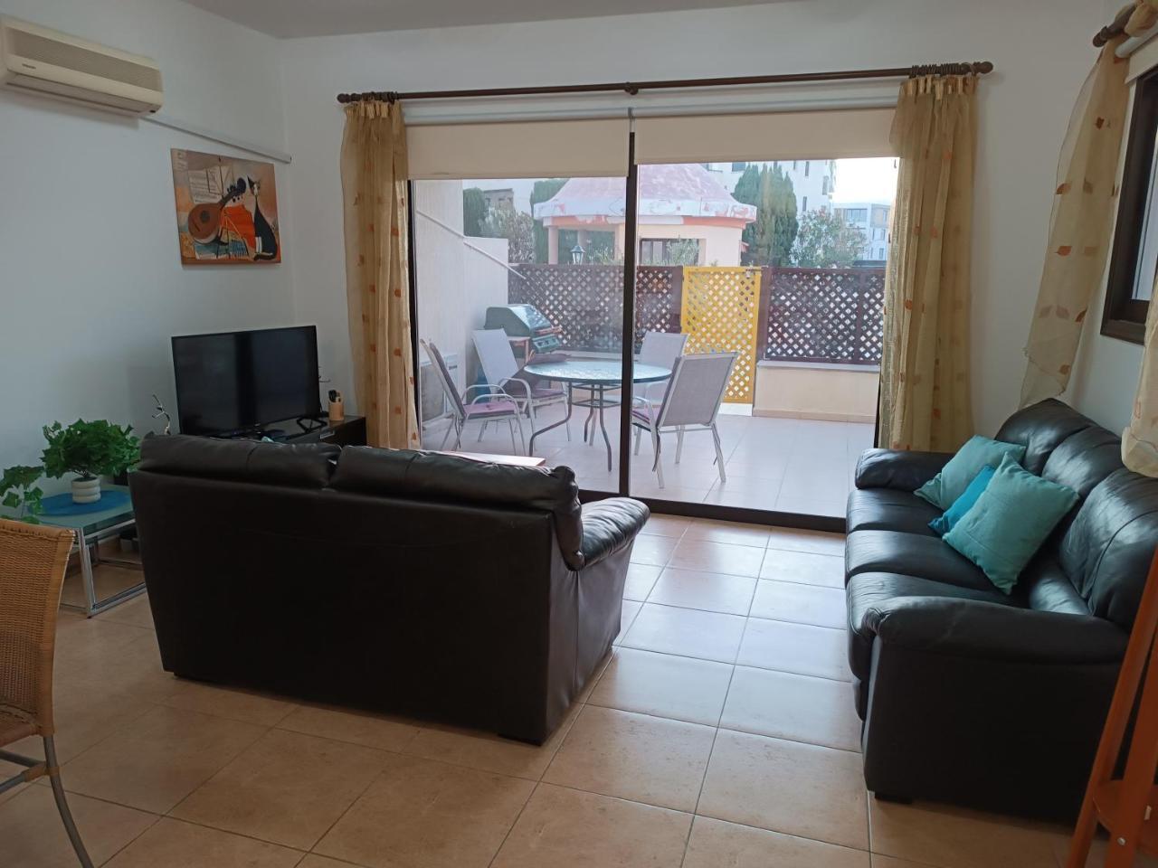 Pool side 2 Bedroom Queens gardens Complex