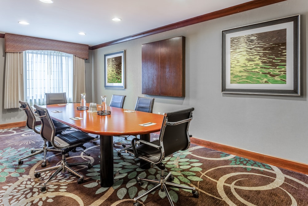 Staybridge Suites Davenport by IHG - photo 45
