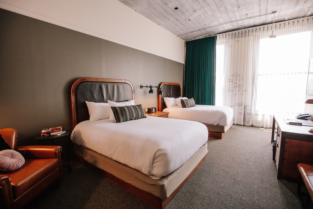 The Last Hotel - photo 9