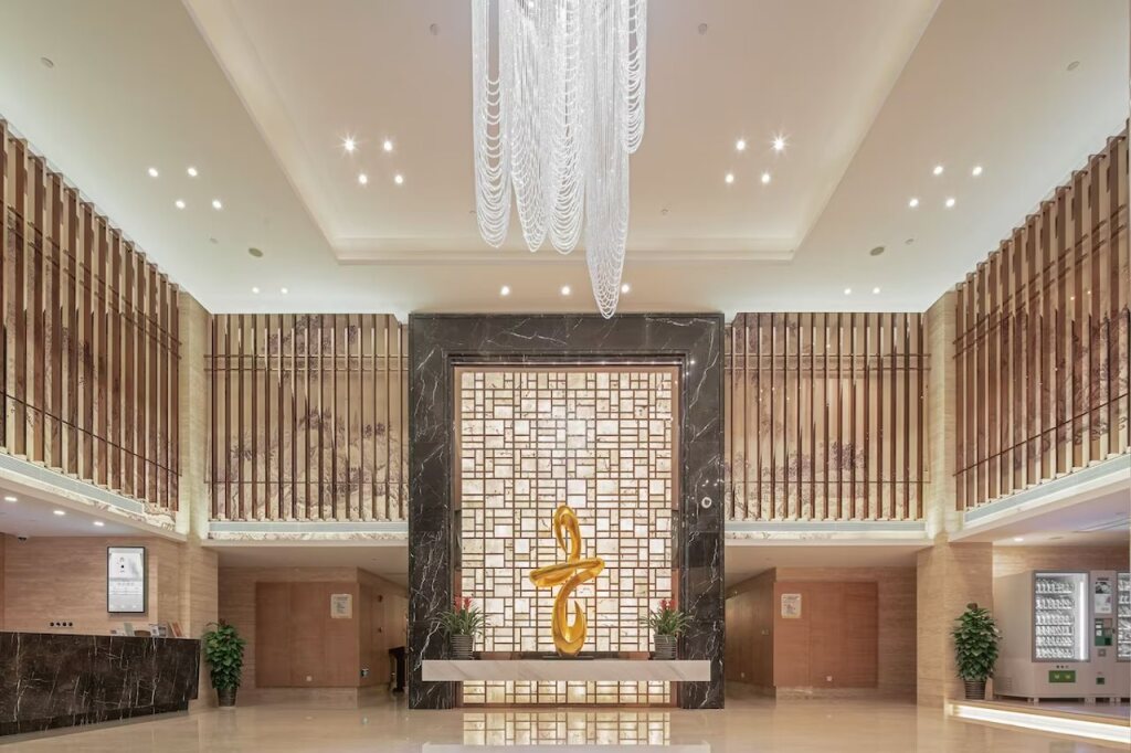 Novotel Suning Shanghai International Tourism Zone South Tower — 4-Star Luxury Hotel in Shanghai, People's Republic of China