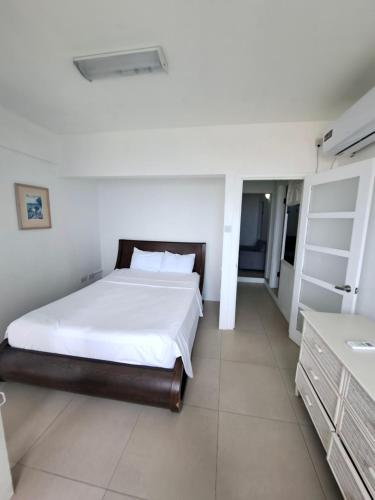 Ocean View Apartments — 4-Star Luxury Hotel in Saint George's, Grenada