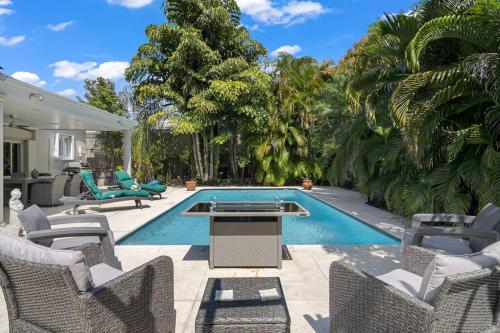 Casa la Miami Central location Villa with Pool & Gym — 4-Star Luxury Hotel in Miami, United States
