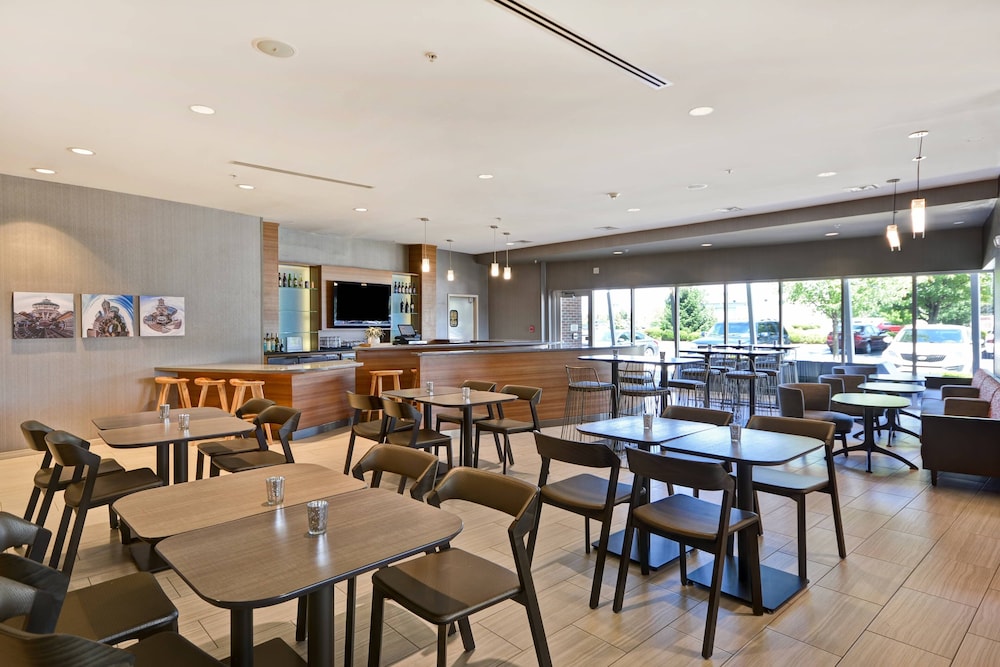 SpringHill Suites by Marriott Indianapolis Airport Plainfield - photo 2