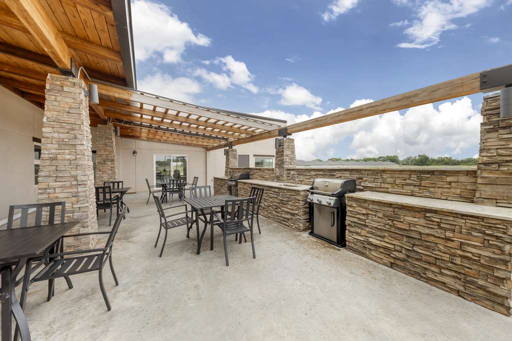 Best Western Plus Chickasha Inn - photo 6