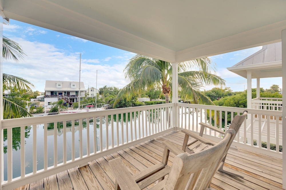 Coral Lagoon Resort Villas & Marina by KeysCaribbean - photo 47