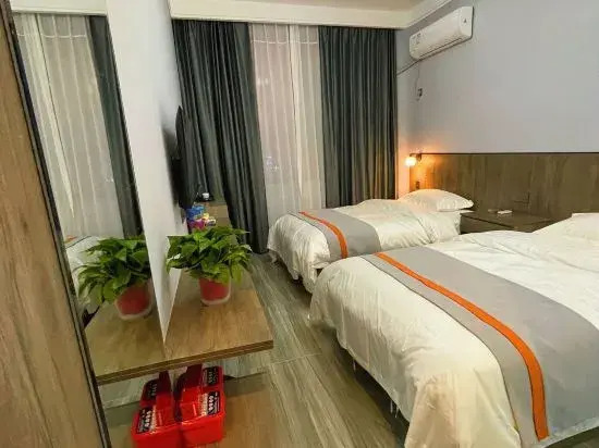 Leshang Hotel - last minute hotel in Luohe