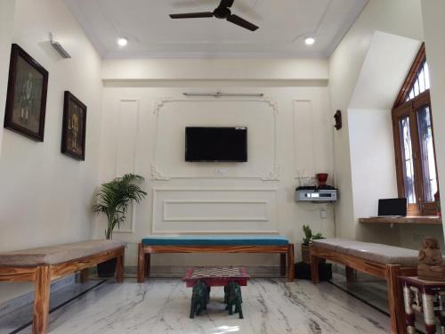 Le Pension Backpackers' Hostel — 4-Star Luxury Hotel in Jaipur, India