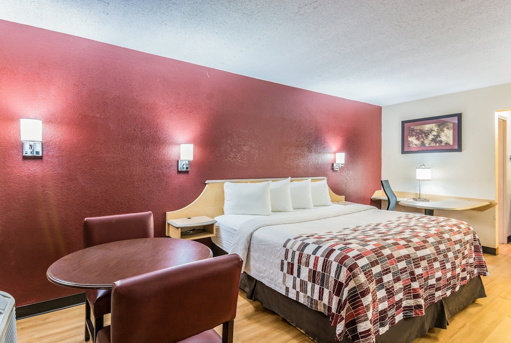 Red Roof Inn Williamsburg - photo 15
