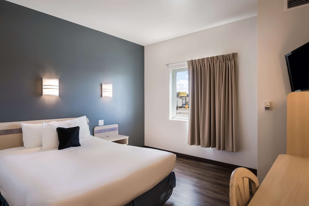 Red Lion Inn & Suites Butte - photo 22