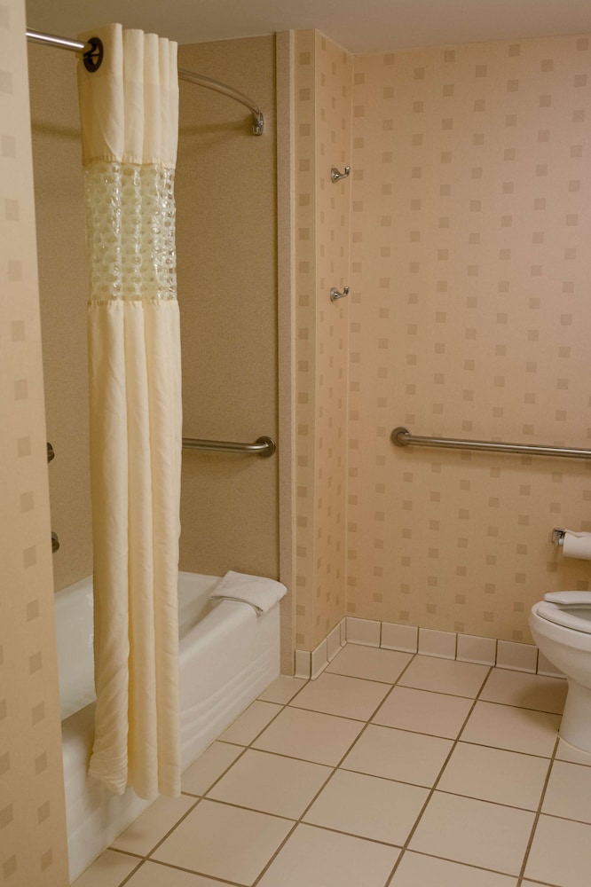 Hampton Inn Oxford West - photo 48