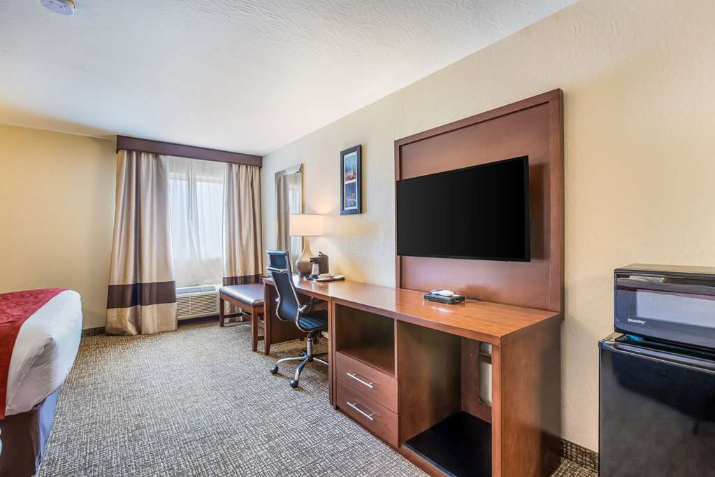 Comfort Inn & Suites Fairborn near Wright Patterson AFB - photo 21