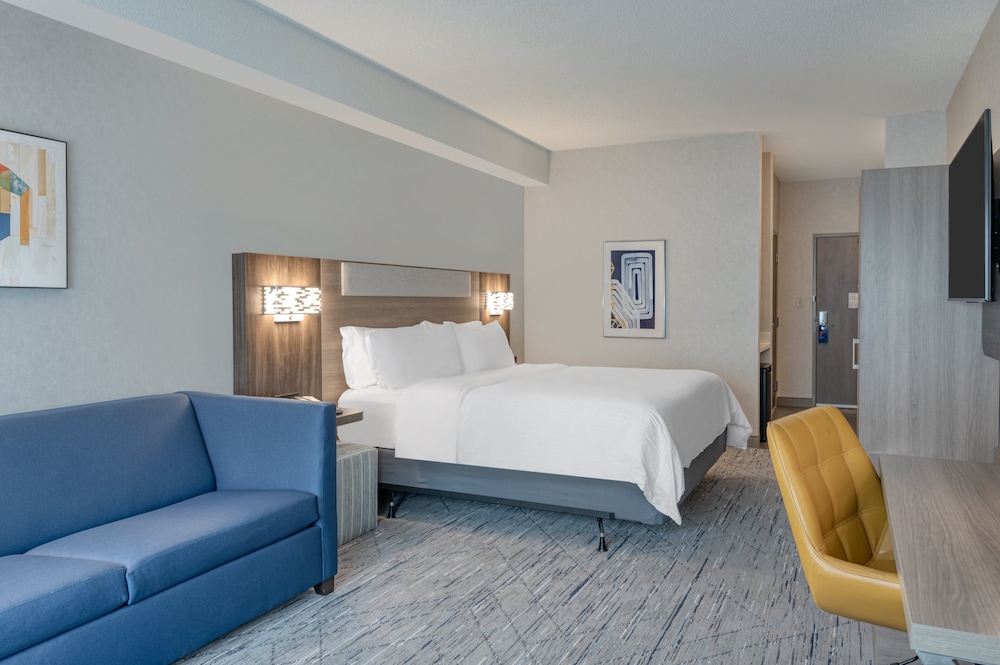 Holiday Inn Express & Suites Wadsworth by IHG - photo 13